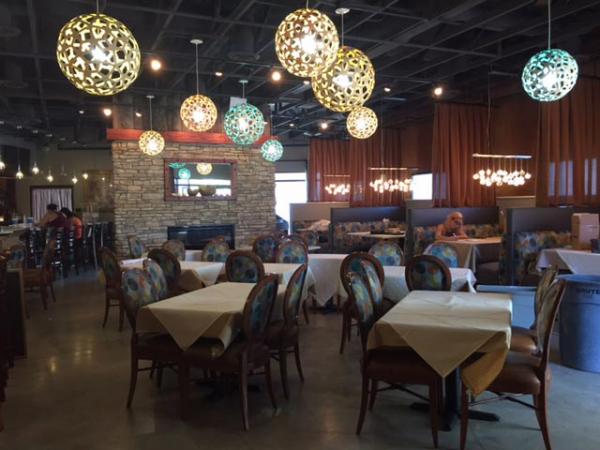 Bodega 13 dining area